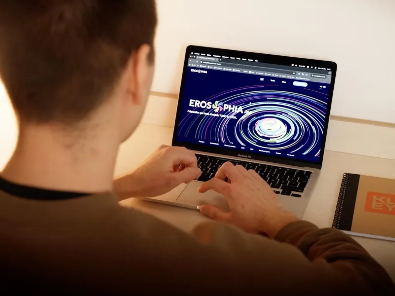 Scène professionnelle filmée pour la vidéo Erosophia